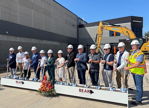 picture of Dane County officials at a groundbreaking ceremony with shovels